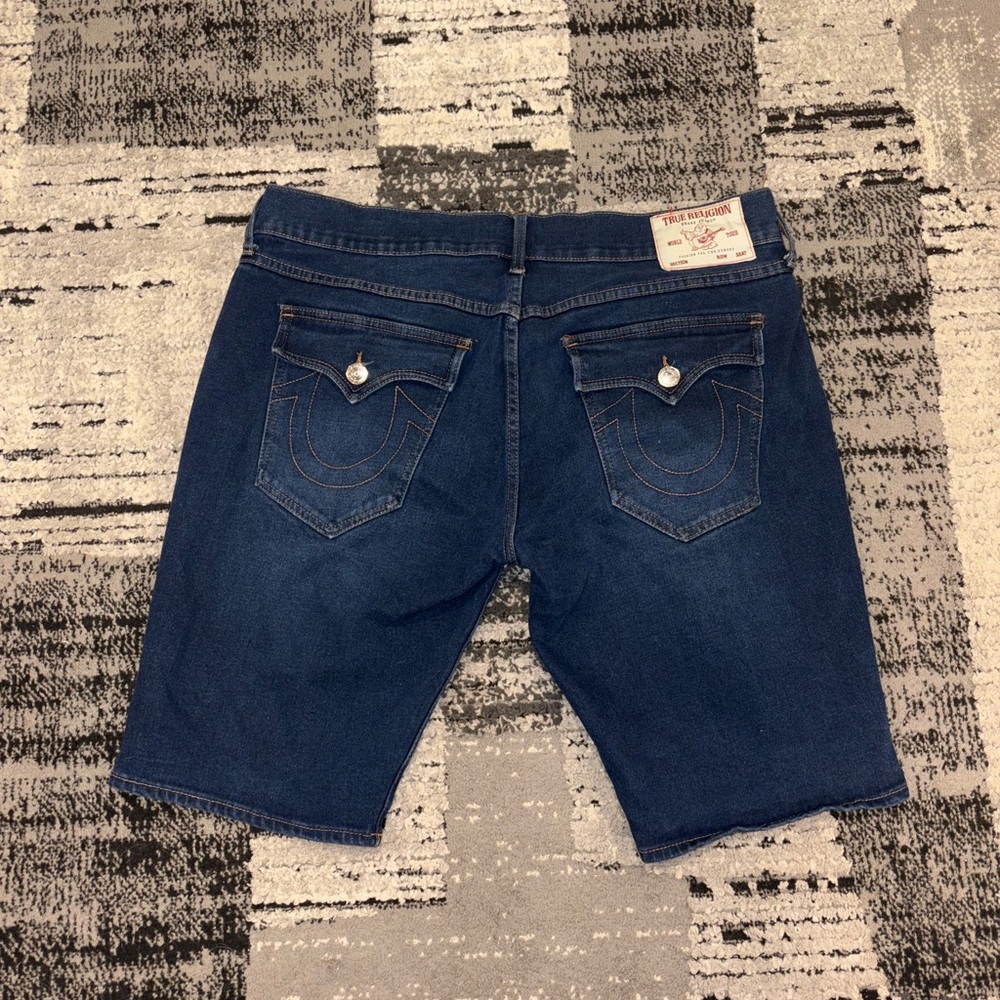 True Religion Men's Ricky Relaxed Straight Leg Denim Shorts